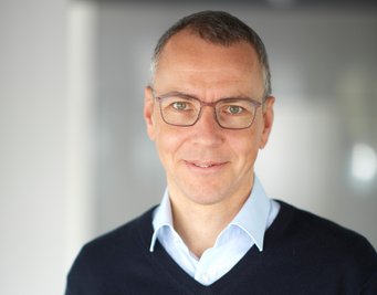 Stern Gerlach medal for Immanuel Bloch